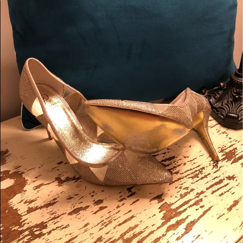 High heels size 10, only worn once..